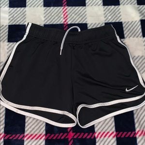 dolphin shorts nike